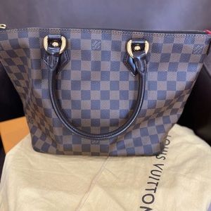 Pre loved Louis Vuitton damier